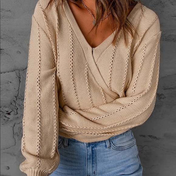 Cable-Knit Long Sleeve Sweater